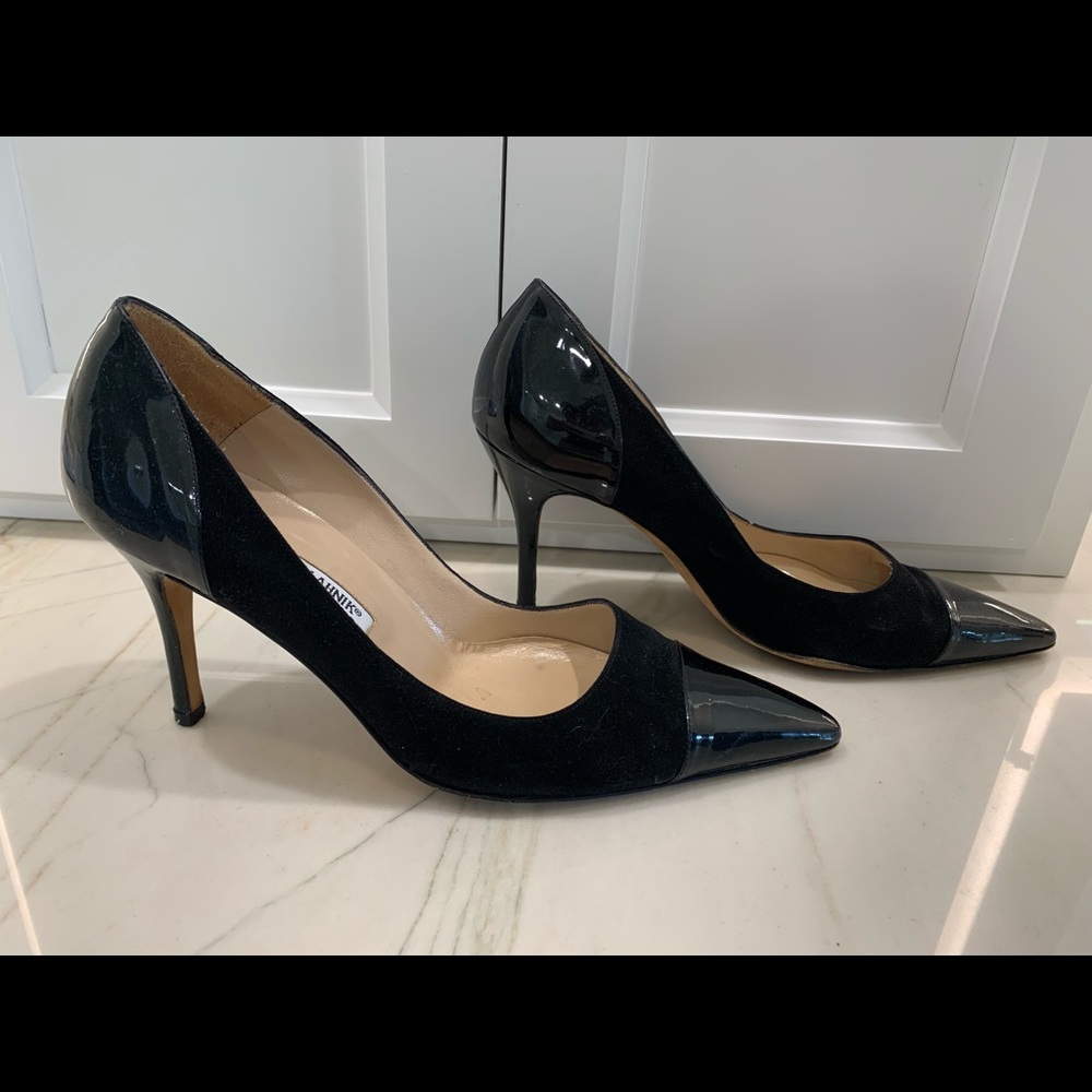 Black Suede-Patent Leather Manolo Blahnik Heels 39